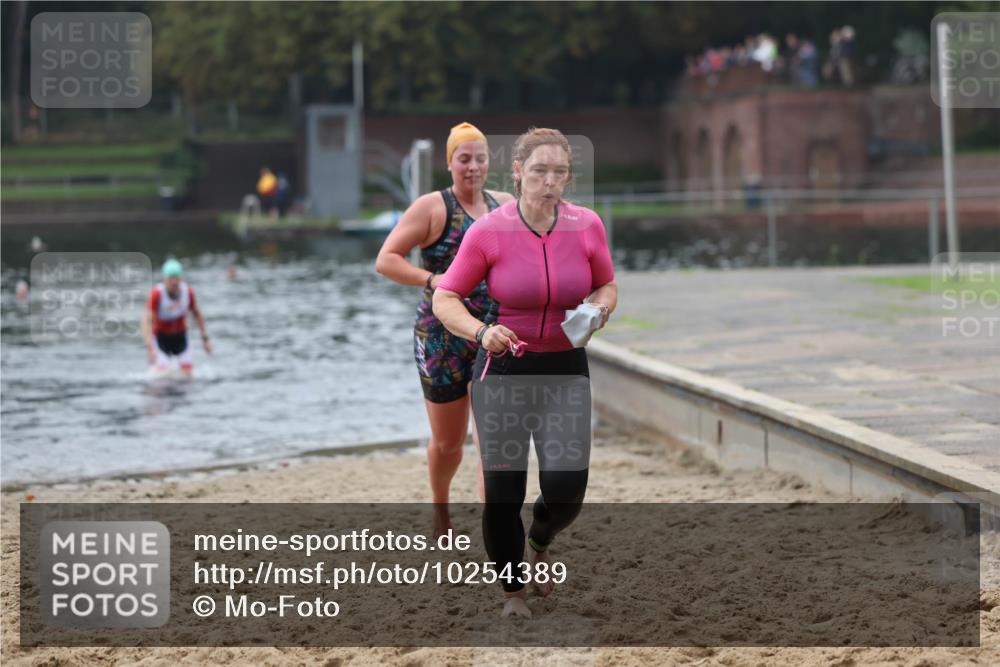 13.09.2026 - Stadtparktriathlon Mo-Foto http://msf.ph/oto/10254389 13.09.2026 10:15:54 Schwimmen 404, 407 meine-sportfotos.de