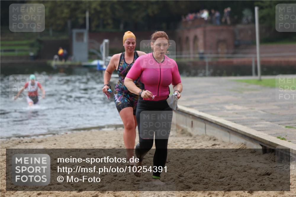 13.09.2026 - Stadtparktriathlon Mo-Foto http://msf.ph/oto/10254391 13.09.2026 10:15:54 Schwimmen 404, 407 meine-sportfotos.de