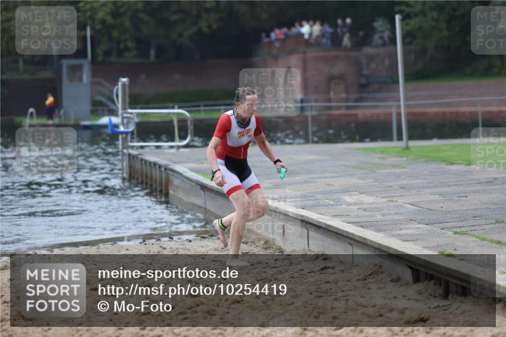 13.09.2026 - Stadtparktriathlon Mo-Foto http://msf.ph/oto/10254419 13.09.2026 10:16:05 Schwimmen 466 meine-sportfotos.de
