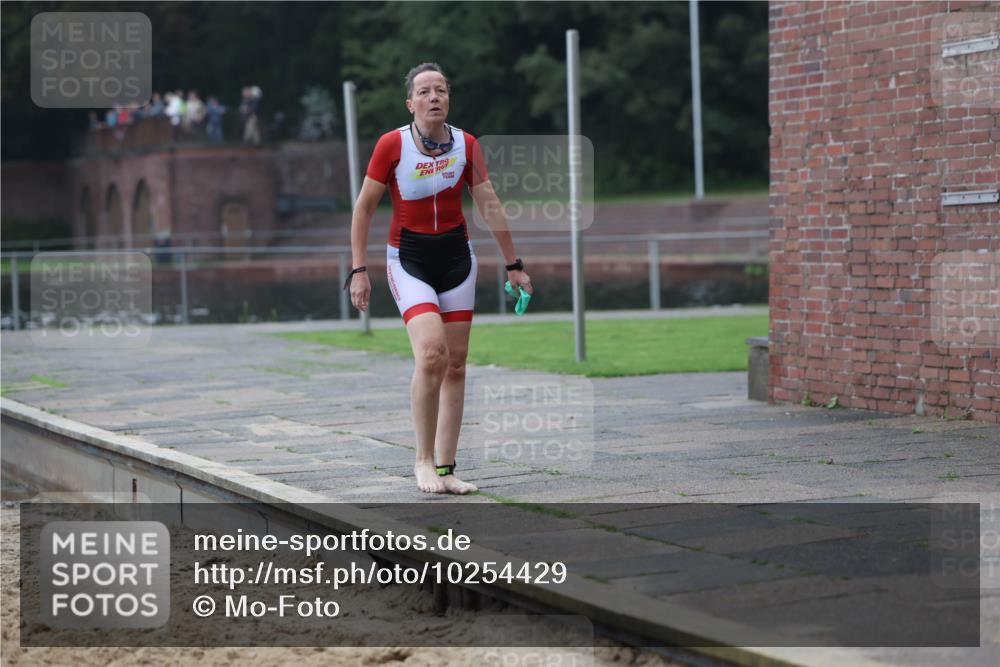 13.09.2026 - Stadtparktriathlon Mo-Foto http://msf.ph/oto/10254429 13.09.2026 10:16:07 Schwimmen 466 meine-sportfotos.de