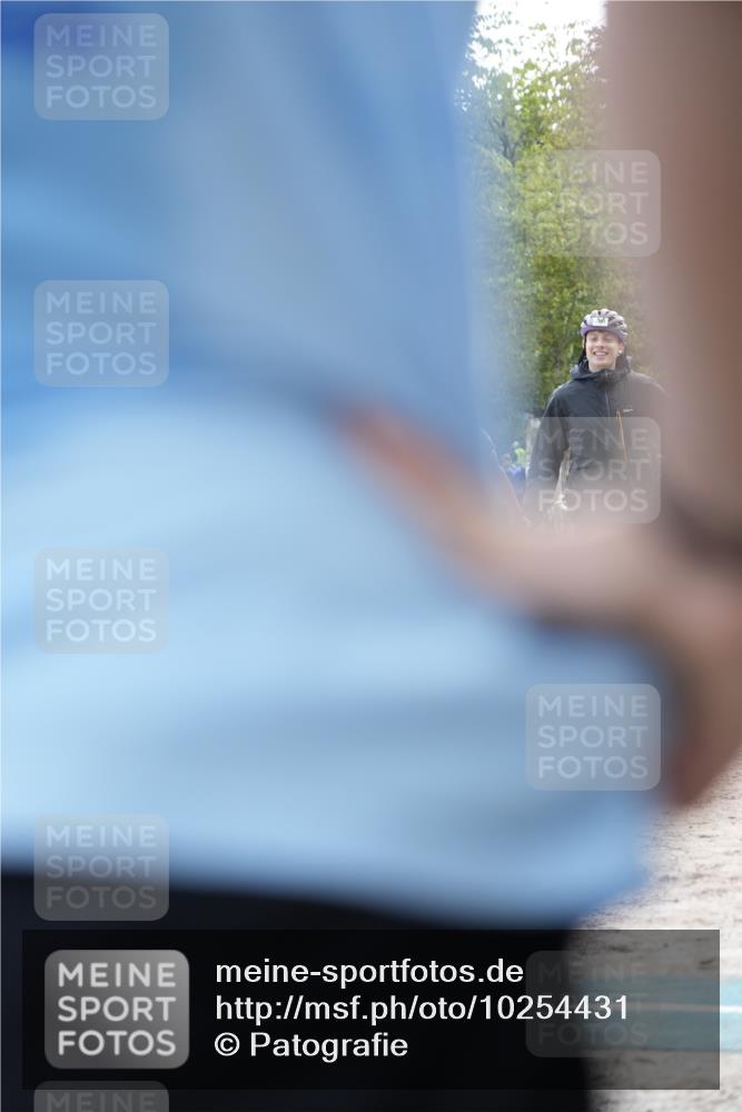 13.09.2026 - Stadtparktriathlon Patografie http://msf.ph/oto/10254431 13.09.2026 11:00:14 Ziel 220 meine-sportfotos.de