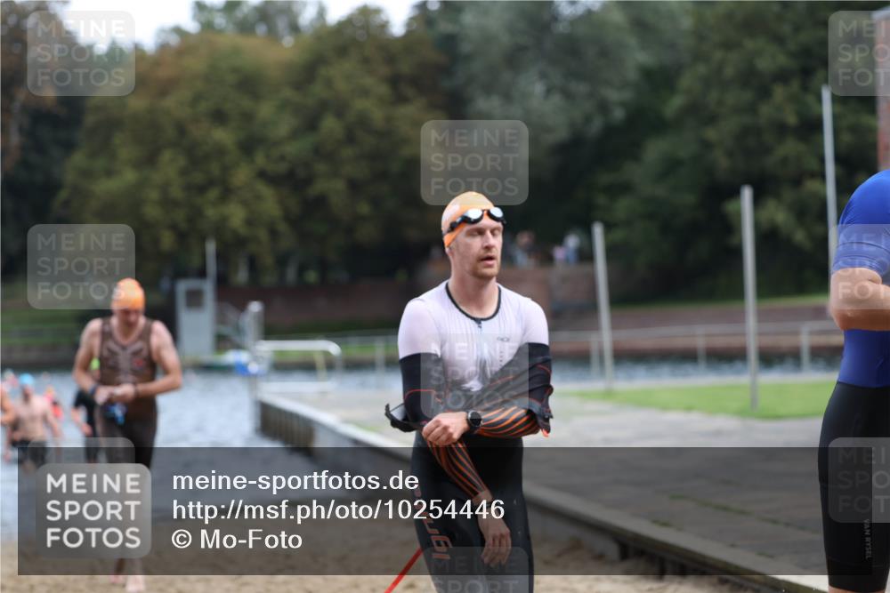 13.09.2026 - Stadtparktriathlon Mo-Foto http://msf.ph/oto/10254446 13.09.2026 11:31:57 Schwimmen 833, 853, 865, 870, 882, 895, 896, 904, 911 meine-sportfotos.de