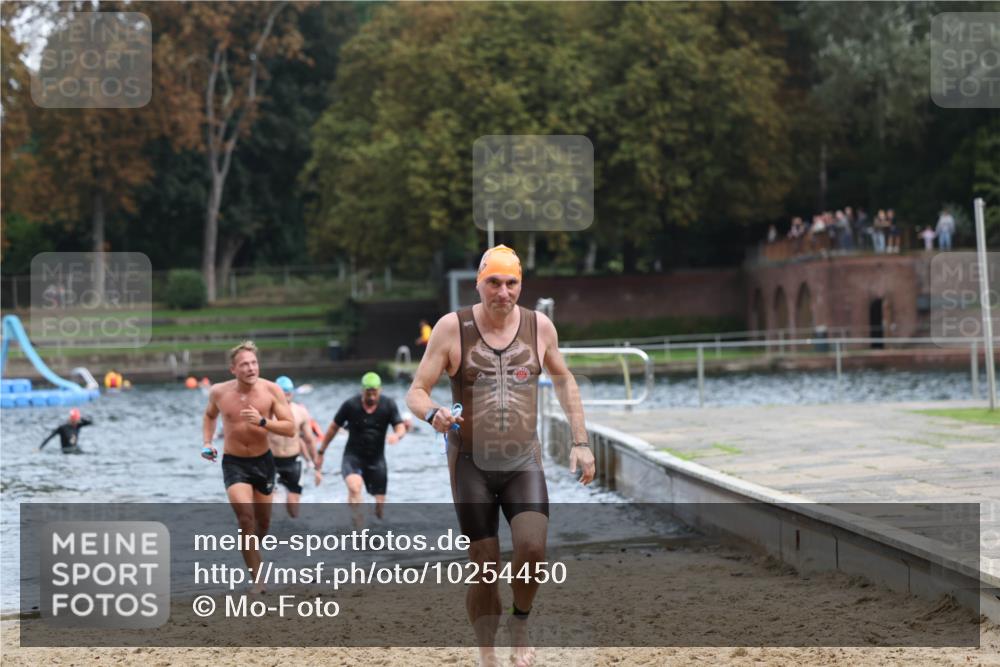 13.09.2026 - Stadtparktriathlon Mo-Foto http://msf.ph/oto/10254450 13.09.2026 11:31:58 Schwimmen 833, 853, 865, 870, 882, 895, 896, 904, 911, 935 meine-sportfotos.de