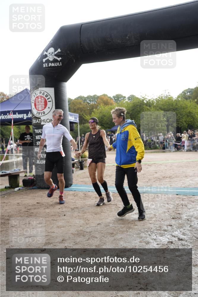 13.09.2026 - Stadtparktriathlon Patografie http://msf.ph/oto/10254456 13.09.2026 11:00:28 Ziel 227 meine-sportfotos.de