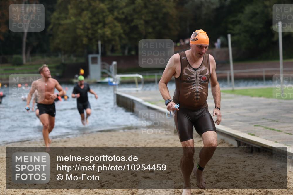 13.09.2026 - Stadtparktriathlon Mo-Foto http://msf.ph/oto/10254459 13.09.2026 11:31:59 Schwimmen 833, 865, 870, 882, 896, 904, 911, 935 meine-sportfotos.de