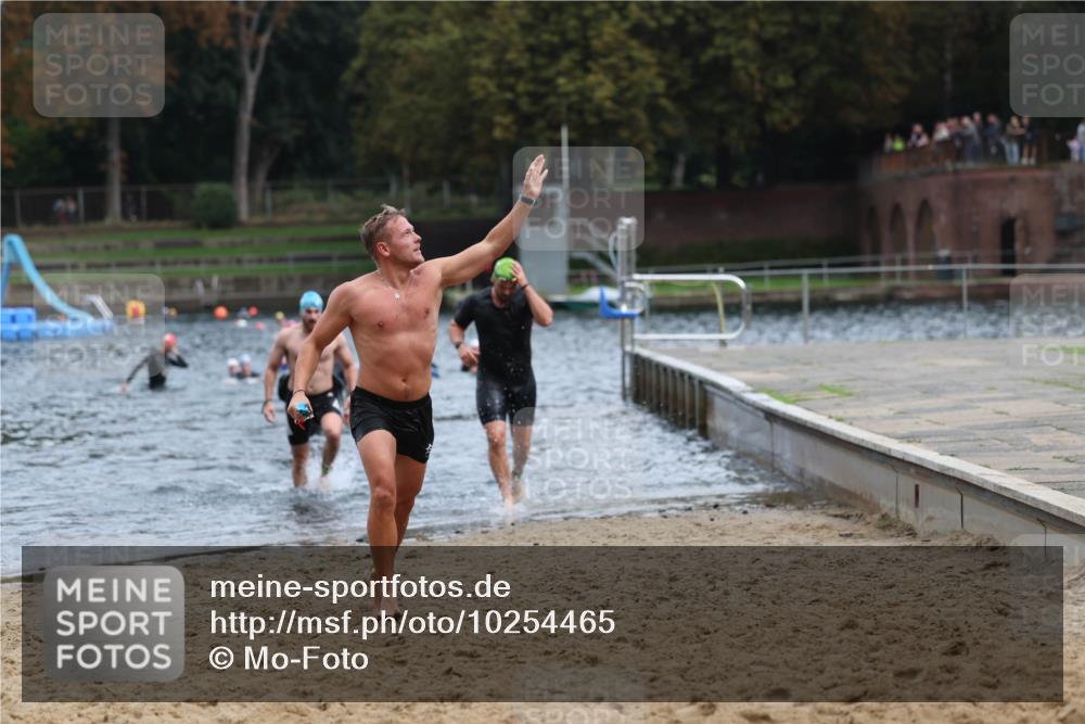 13.09.2026 - Stadtparktriathlon Mo-Foto http://msf.ph/oto/10254465 13.09.2026 11:32:00 Schwimmen 865, 870, 882, 896, 904, 911, 935 meine-sportfotos.de