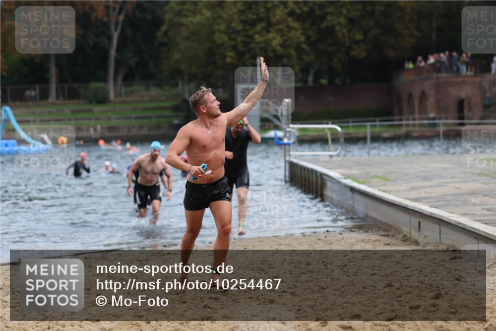 13.09.2026 - Stadtparktriathlon Mo-Foto http://msf.ph/oto/10254467 13.09.2026 11:32:00 Schwimmen 865, 870, 882, 896, 904, 911, 935 meine-sportfotos.de