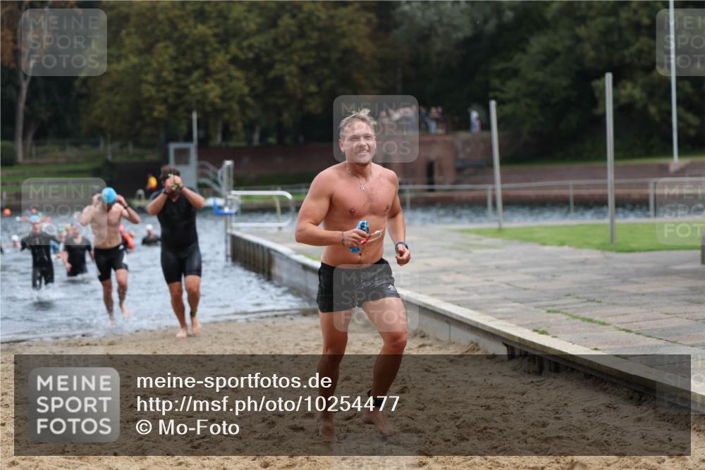 13.09.2026 - Stadtparktriathlon Mo-Foto http://msf.ph/oto/10254477 13.09.2026 11:32:02 Schwimmen 865, 882, 896, 904, 911, 935 meine-sportfotos.de