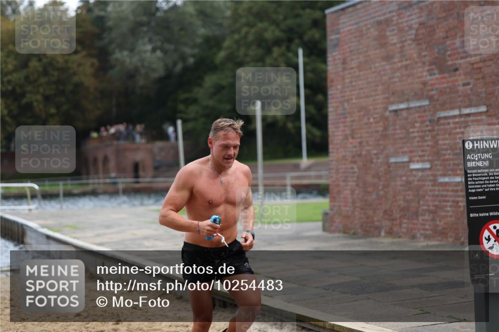 13.09.2026 - Stadtparktriathlon Mo-Foto http://msf.ph/oto/10254483 13.09.2026 11:32:02 Schwimmen 865, 882, 896, 904, 911, 935 meine-sportfotos.de