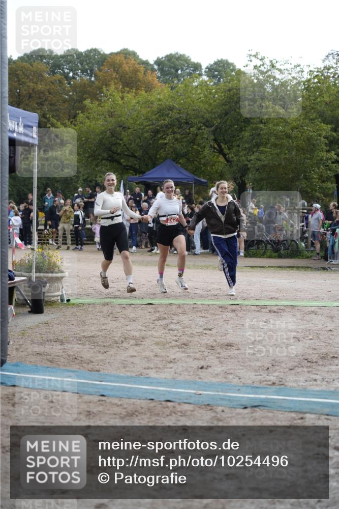 13.09.2026 - Stadtparktriathlon Patografie http://msf.ph/oto/10254496 13.09.2026 11:01:12 Ziel 242 meine-sportfotos.de