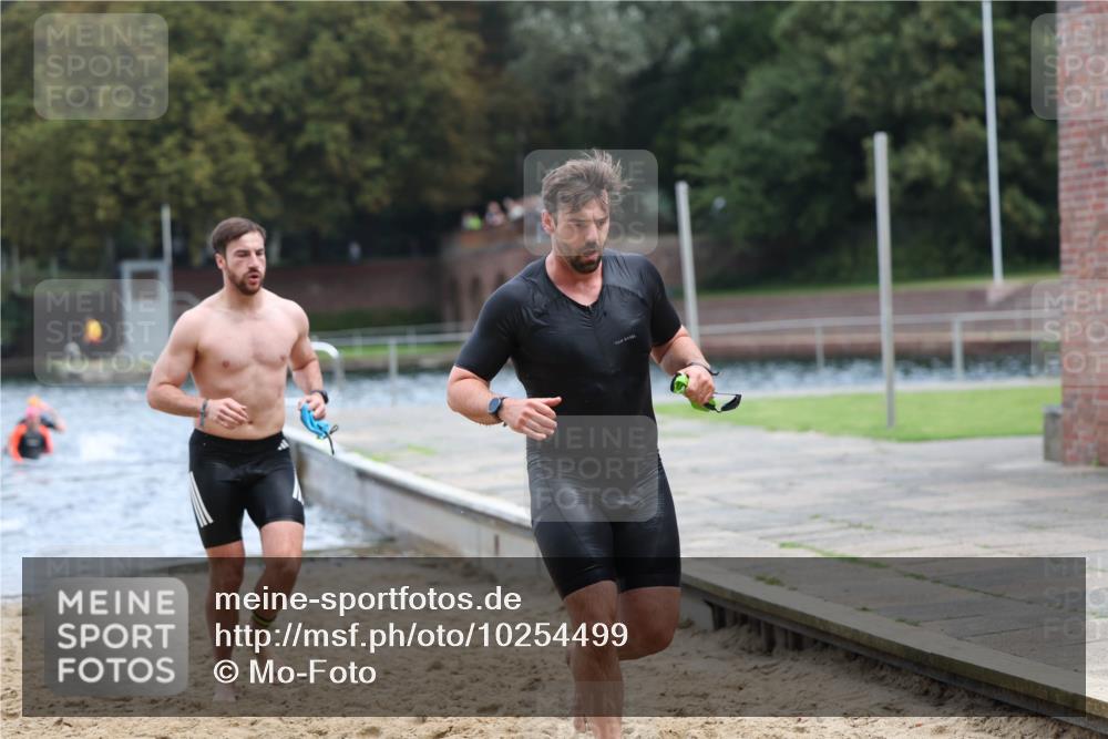 13.09.2026 - Stadtparktriathlon Mo-Foto http://msf.ph/oto/10254499 13.09.2026 11:32:05 Schwimmen 865, 896, 904, 911, 935 meine-sportfotos.de