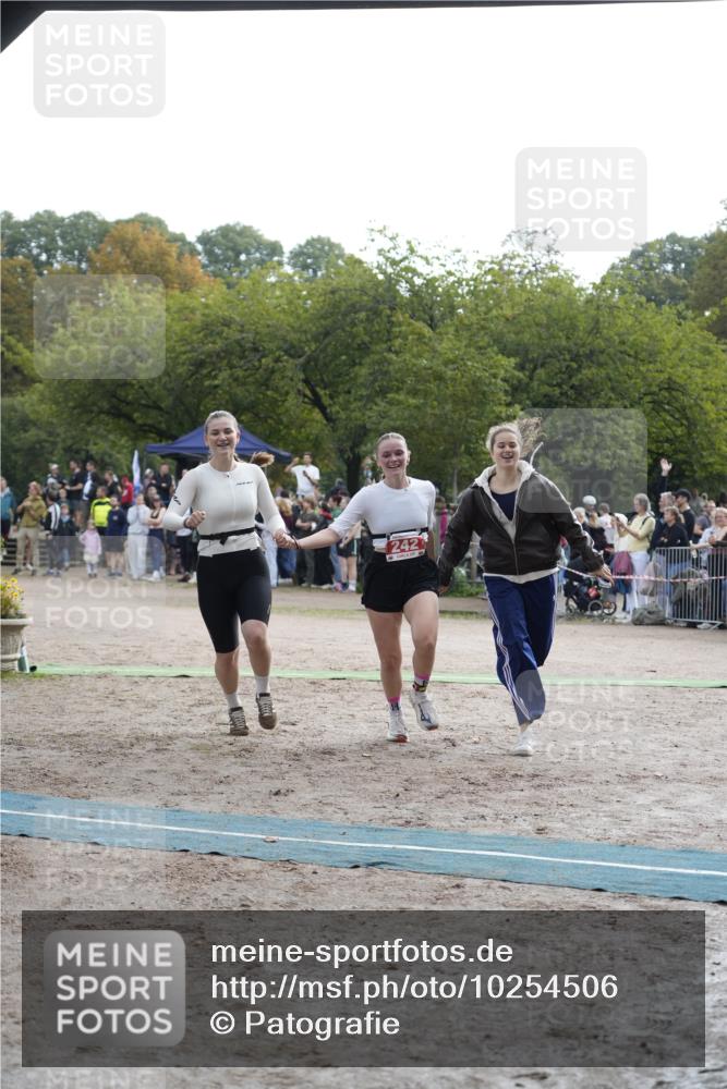 13.09.2026 - Stadtparktriathlon Patografie http://msf.ph/oto/10254506 13.09.2026 11:01:13 Ziel 242 meine-sportfotos.de