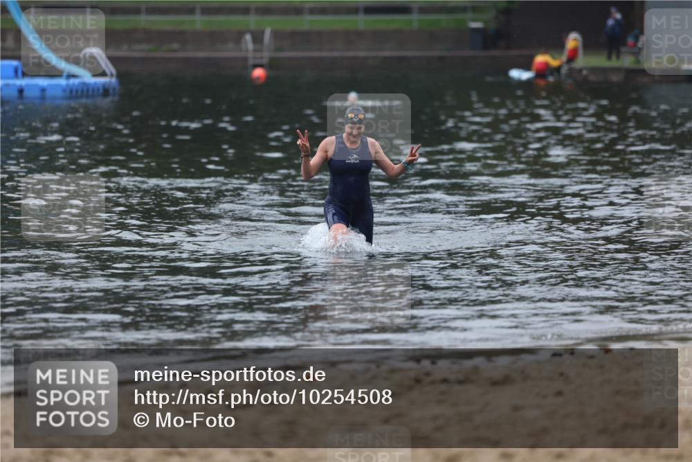 13.09.2026 - Stadtparktriathlon Mo-Foto http://msf.ph/oto/10254508 13.09.2026 10:16:41 Schwimmen 376 meine-sportfotos.de