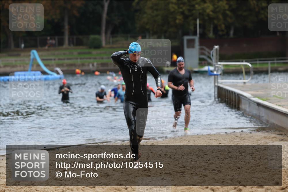 13.09.2026 - Stadtparktriathlon Mo-Foto http://msf.ph/oto/10254515 13.09.2026 11:32:08 Schwimmen 865, 896, 905, 907, 911, 935 meine-sportfotos.de