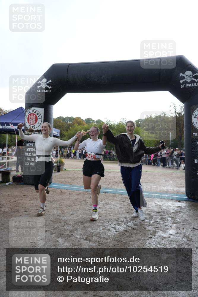 13.09.2026 - Stadtparktriathlon Patografie http://msf.ph/oto/10254519 13.09.2026 11:01:15 Ziel 242 meine-sportfotos.de