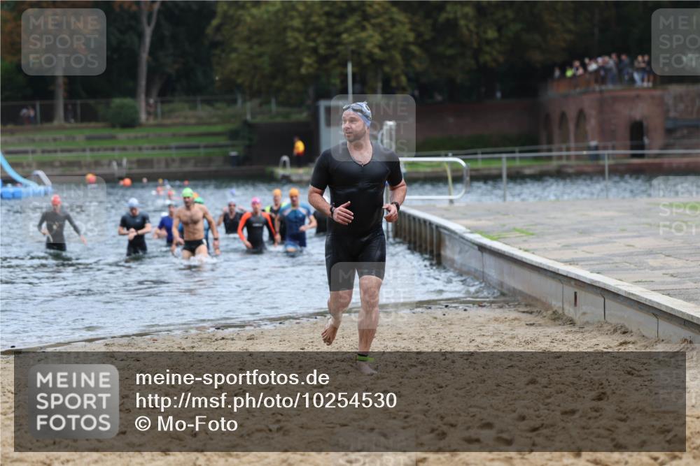 13.09.2026 - Stadtparktriathlon Mo-Foto http://msf.ph/oto/10254530 13.09.2026 11:32:10 Schwimmen 836, 865, 896, 905, 907, 911, 923, 935, 939 meine-sportfotos.de
