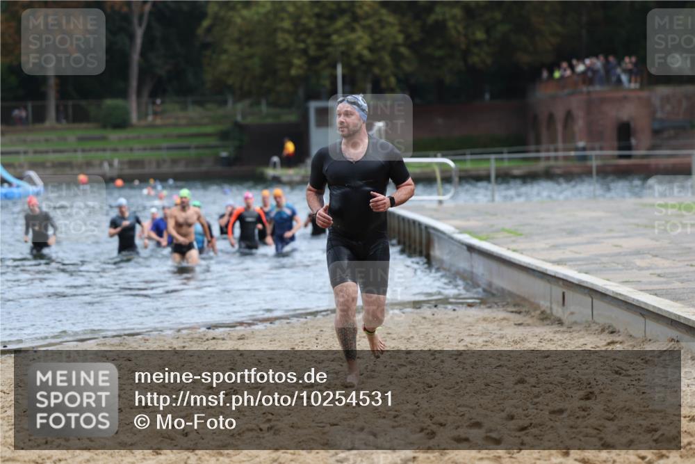 13.09.2026 - Stadtparktriathlon Mo-Foto http://msf.ph/oto/10254531 13.09.2026 11:32:11 Schwimmen 836, 857, 896, 905, 907, 923, 935, 939 meine-sportfotos.de