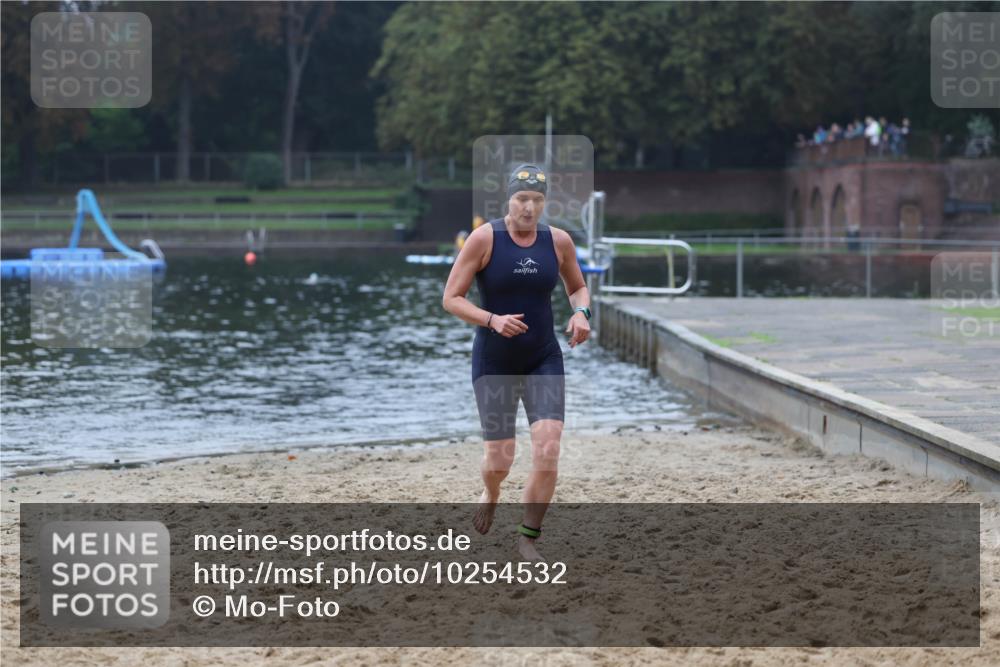 13.09.2026 - Stadtparktriathlon Mo-Foto http://msf.ph/oto/10254532 13.09.2026 10:16:53 Schwimmen 376 meine-sportfotos.de