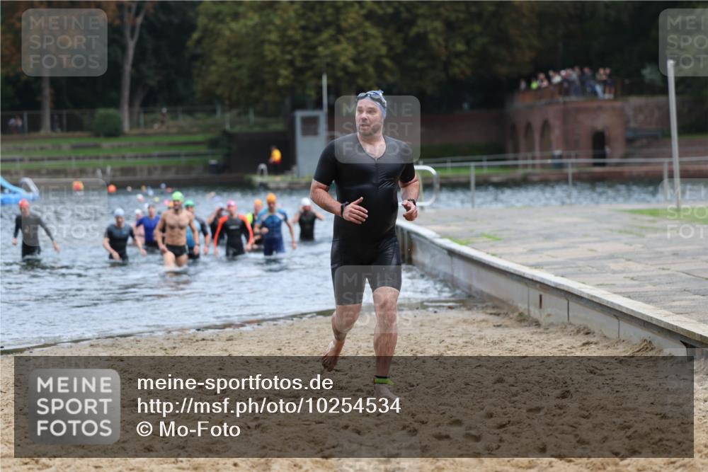 13.09.2026 - Stadtparktriathlon Mo-Foto http://msf.ph/oto/10254534 13.09.2026 11:32:11 Schwimmen 836, 857, 896, 905, 907, 923, 935, 939 meine-sportfotos.de