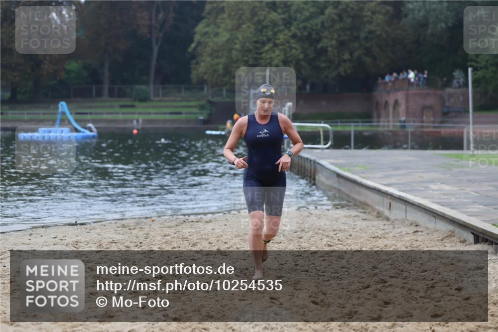 13.09.2026 - Stadtparktriathlon Mo-Foto http://msf.ph/oto/10254535 13.09.2026 10:16:53 Schwimmen 376 meine-sportfotos.de