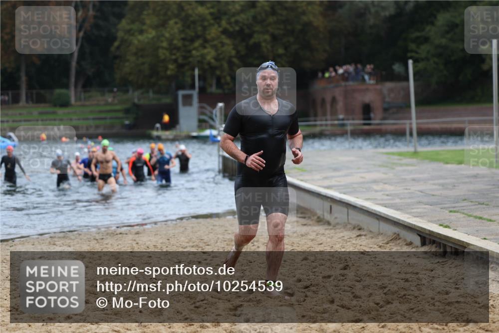 13.09.2026 - Stadtparktriathlon Mo-Foto http://msf.ph/oto/10254539 13.09.2026 11:32:12 Schwimmen 836, 857, 896, 905, 907, 923, 935, 939 meine-sportfotos.de