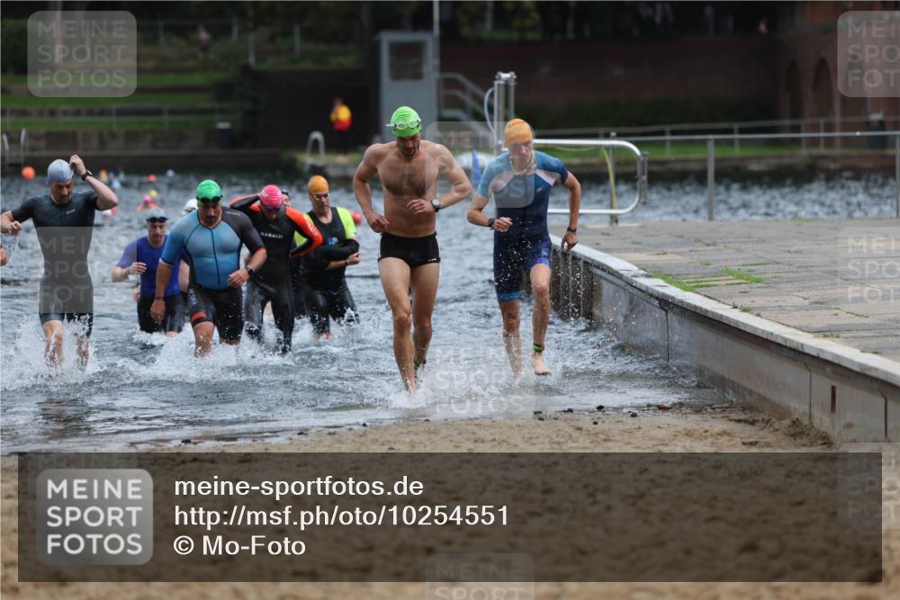 13.09.2026 - Stadtparktriathlon Mo-Foto http://msf.ph/oto/10254551 13.09.2026 11:32:17 Schwimmen 836, 844, 857, 858, 860, 866, 905, 907, 923, 939, 945, 946 meine-sportfotos.de