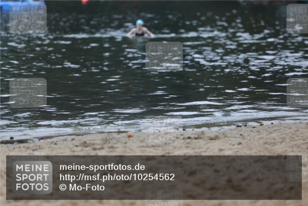 13.09.2026 - Stadtparktriathlon Mo-Foto http://msf.ph/oto/10254562 13.09.2026 10:17:53 Schwimmen  meine-sportfotos.de