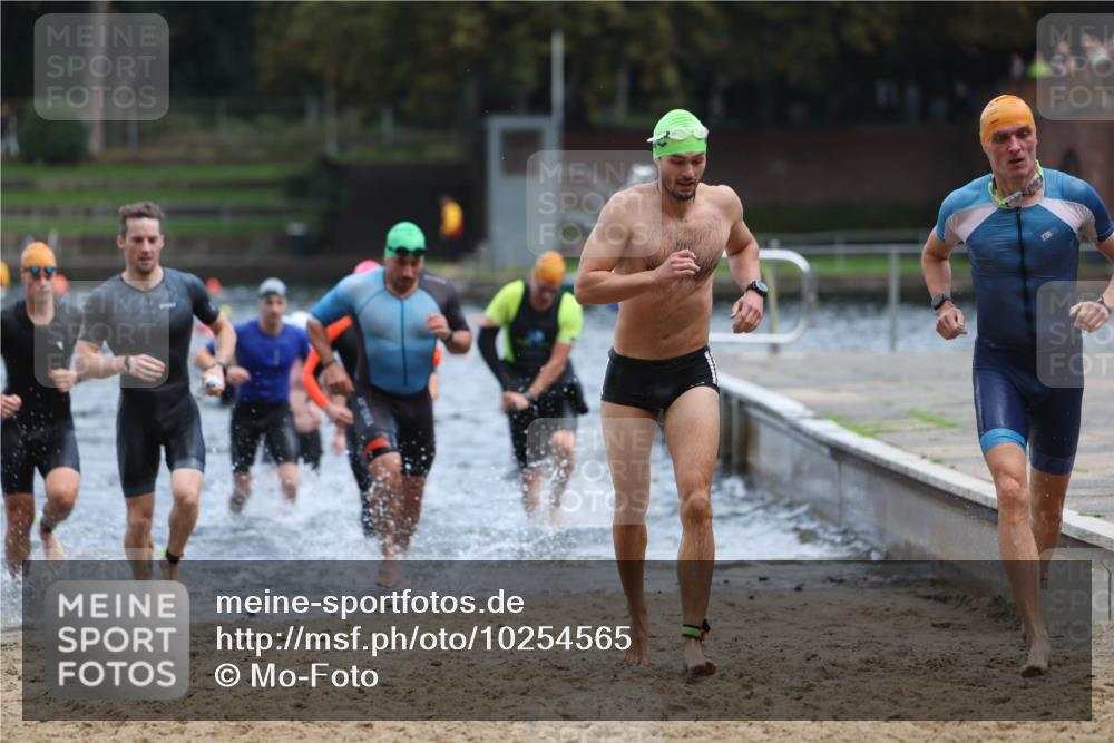 13.09.2026 - Stadtparktriathlon Mo-Foto http://msf.ph/oto/10254565 13.09.2026 11:32:20 Schwimmen 836, 842, 844, 857, 858, 860, 866, 905, 907, 923, 939, 945, 946 meine-sportfotos.de