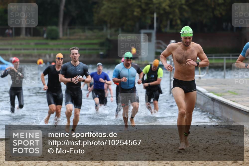 13.09.2026 - Stadtparktriathlon Mo-Foto http://msf.ph/oto/10254567 13.09.2026 11:32:20 Schwimmen 836, 842, 844, 857, 858, 860, 866, 905, 907, 923, 939, 945, 946 meine-sportfotos.de