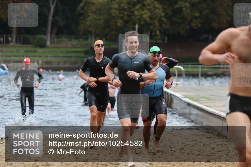13.09.2026 - Stadtparktriathlon Mo-Foto http://msf.ph/oto/10254582 13.09.2026 11:32:22 Schwimmen 836, 842, 844, 857, 858, 860, 866, 905, 907, 923, 939, 945, 946 meine-sportfotos.de