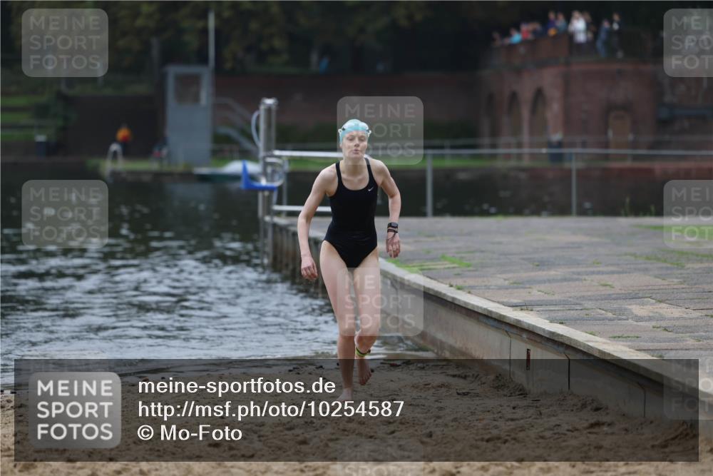 13.09.2026 - Stadtparktriathlon Mo-Foto http://msf.ph/oto/10254587 13.09.2026 10:18:22 Schwimmen 361 meine-sportfotos.de
