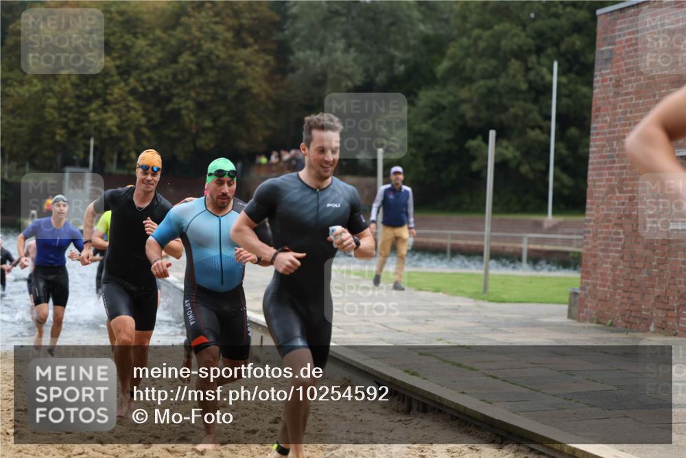 13.09.2026 - Stadtparktriathlon Mo-Foto http://msf.ph/oto/10254592 13.09.2026 11:32:23 Schwimmen 836, 842, 844, 857, 858, 860, 866, 905, 907, 923, 939, 945, 946 meine-sportfotos.de