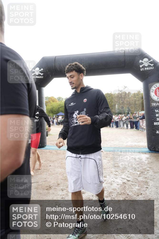 13.09.2026 - Stadtparktriathlon Patografie http://msf.ph/oto/10254610 13.09.2026 11:02:12 Ziel 309, 337 meine-sportfotos.de