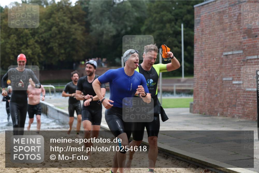 13.09.2026 - Stadtparktriathlon Mo-Foto http://msf.ph/oto/10254618 13.09.2026 11:32:27 Schwimmen 836, 842, 844, 857, 858, 860, 866, 923, 939, 945, 946 meine-sportfotos.de