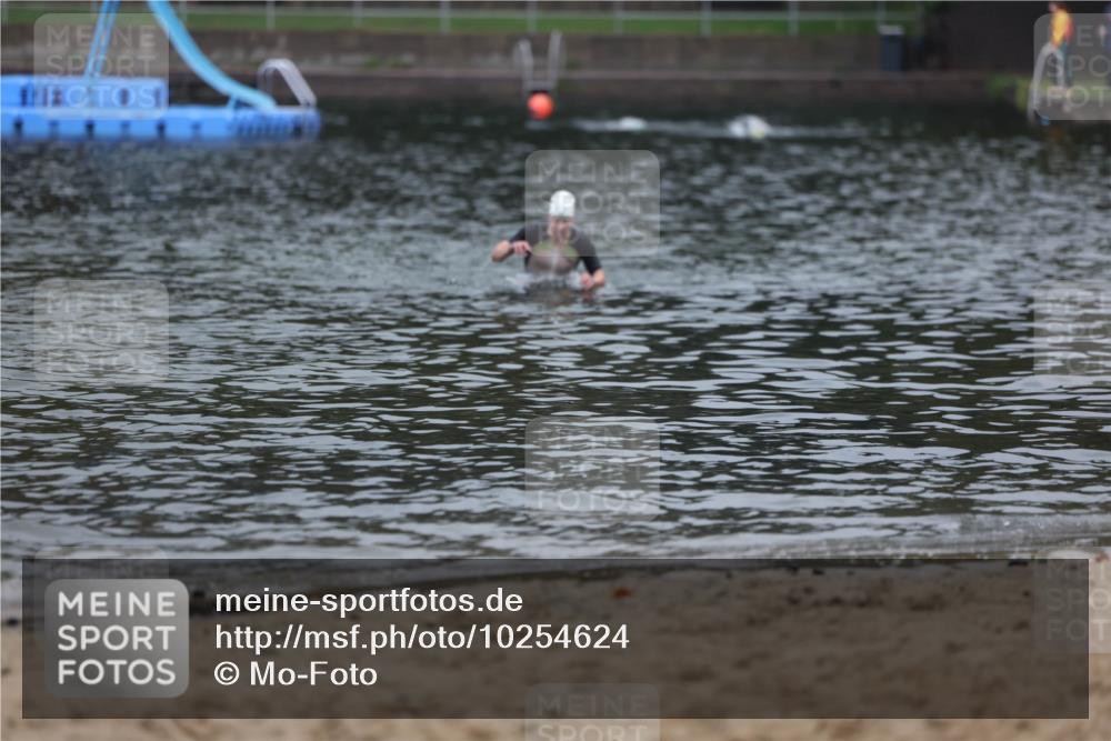13.09.2026 - Stadtparktriathlon Mo-Foto http://msf.ph/oto/10254624 13.09.2026 10:27:55 Schwimmen  meine-sportfotos.de