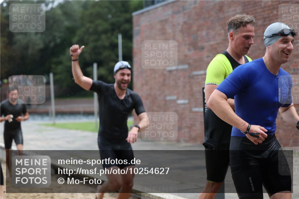 13.09.2026 - Stadtparktriathlon Mo-Foto http://msf.ph/oto/10254627 13.09.2026 11:32:29 Schwimmen 835, 842, 844, 857, 858, 860, 866, 945, 946 meine-sportfotos.de