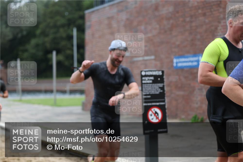 13.09.2026 - Stadtparktriathlon Mo-Foto http://msf.ph/oto/10254629 13.09.2026 11:32:29 Schwimmen 835, 842, 844, 857, 858, 860, 866, 945, 946 meine-sportfotos.de