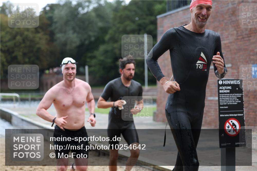 13.09.2026 - Stadtparktriathlon Mo-Foto http://msf.ph/oto/10254642 13.09.2026 11:32:31 Schwimmen 835, 842, 844, 858, 860, 866, 945, 946 meine-sportfotos.de