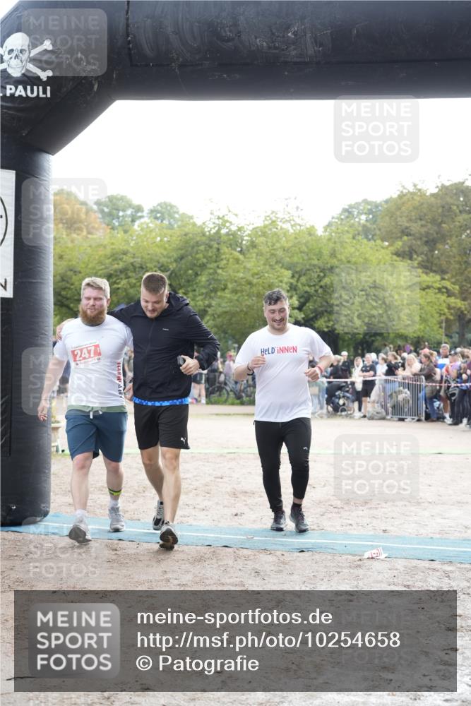 13.09.2026 - Stadtparktriathlon Patografie http://msf.ph/oto/10254658 13.09.2026 11:02:44 Ziel 247 meine-sportfotos.de
