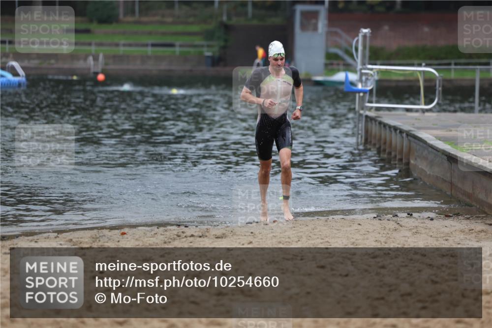 13.09.2026 - Stadtparktriathlon Mo-Foto http://msf.ph/oto/10254660 13.09.2026 10:28:08 Schwimmen 534 meine-sportfotos.de