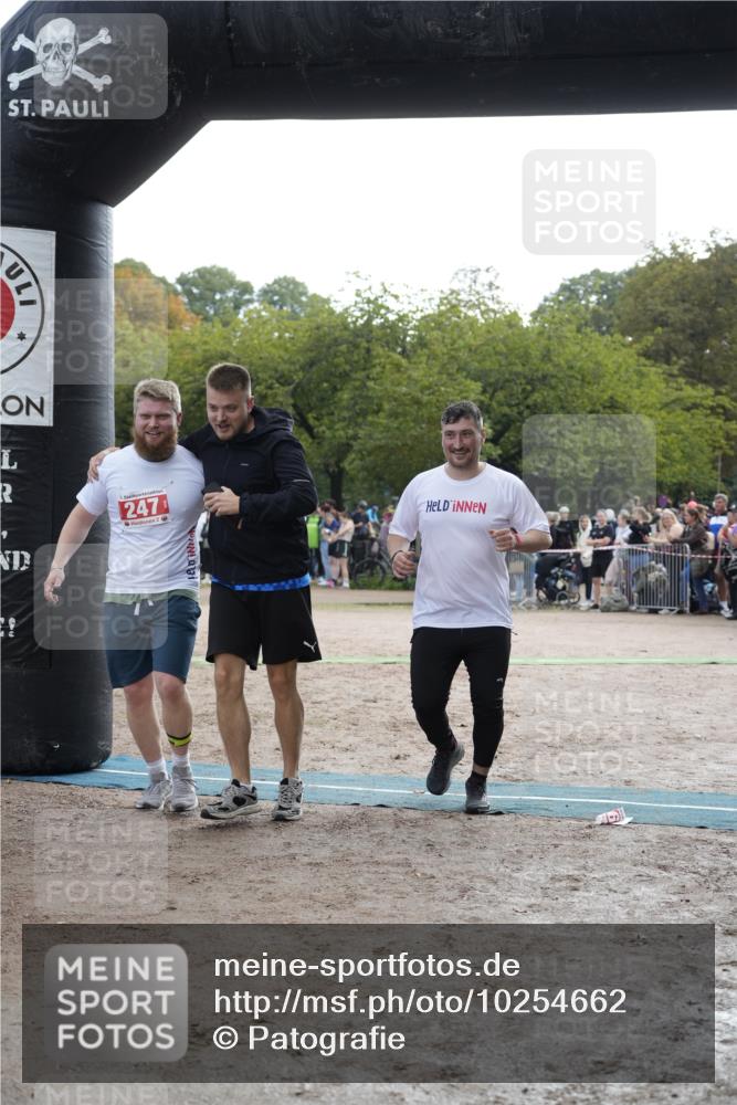 13.09.2026 - Stadtparktriathlon Patografie http://msf.ph/oto/10254662 13.09.2026 11:02:44 Ziel 247 meine-sportfotos.de