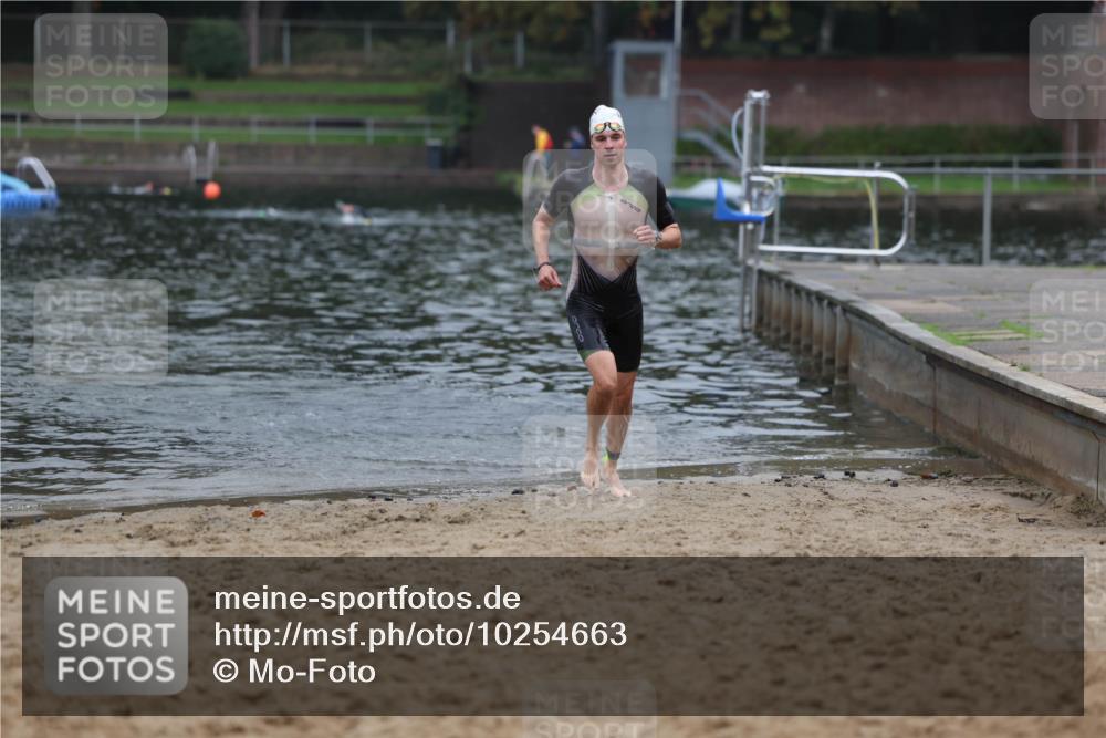 13.09.2026 - Stadtparktriathlon Mo-Foto http://msf.ph/oto/10254663 13.09.2026 10:28:08 Schwimmen 534 meine-sportfotos.de