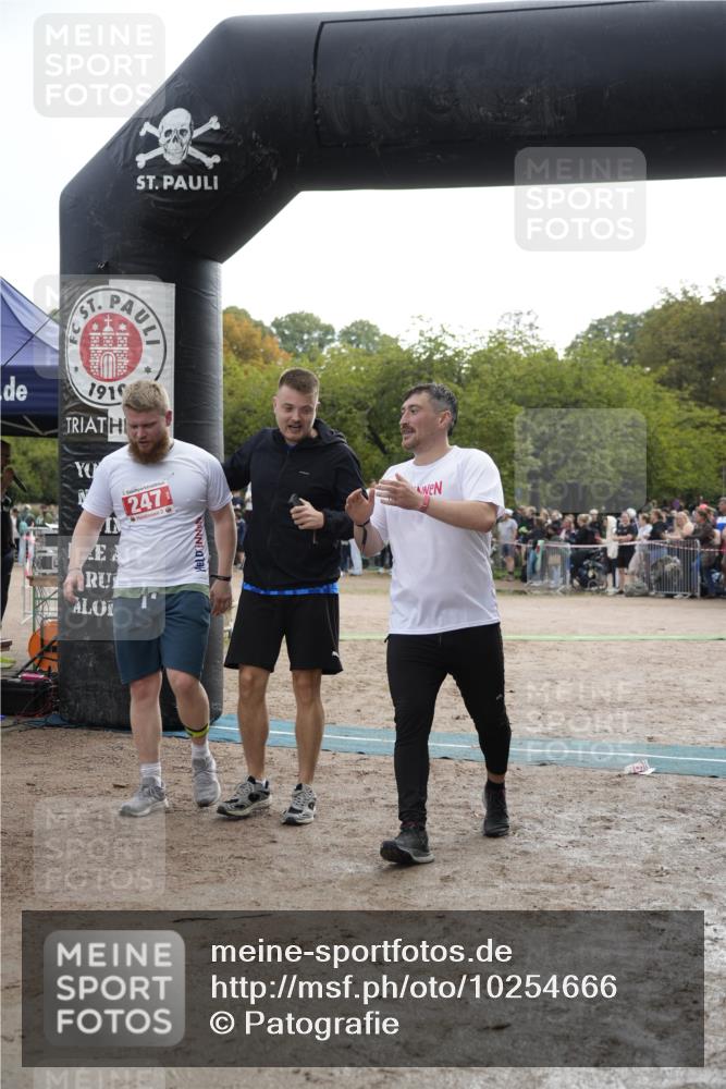 13.09.2026 - Stadtparktriathlon Patografie http://msf.ph/oto/10254666 13.09.2026 11:02:45 Ziel 247 meine-sportfotos.de