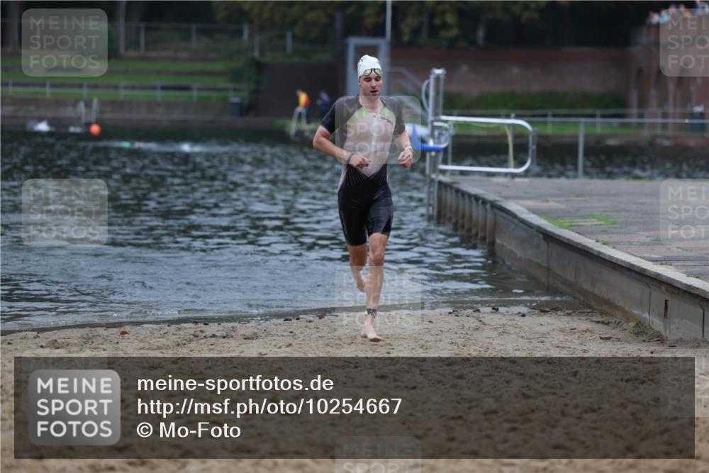 13.09.2026 - Stadtparktriathlon Mo-Foto http://msf.ph/oto/10254667 13.09.2026 10:28:08 Schwimmen 534 meine-sportfotos.de
