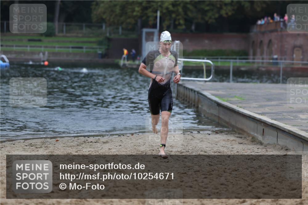 13.09.2026 - Stadtparktriathlon Mo-Foto http://msf.ph/oto/10254671 13.09.2026 10:28:09 Schwimmen 534 meine-sportfotos.de