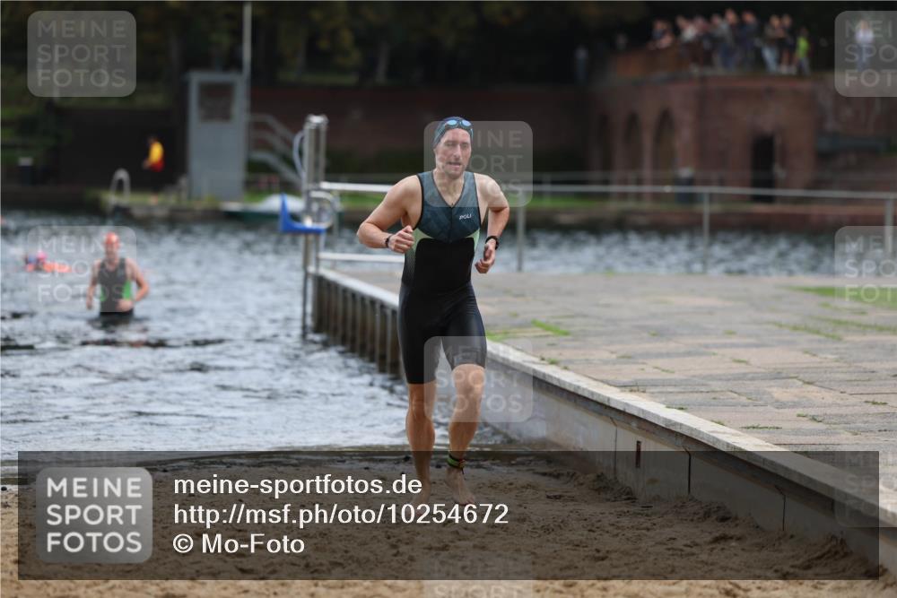 13.09.2026 - Stadtparktriathlon Mo-Foto http://msf.ph/oto/10254672 13.09.2026 11:32:39 Schwimmen 835 meine-sportfotos.de