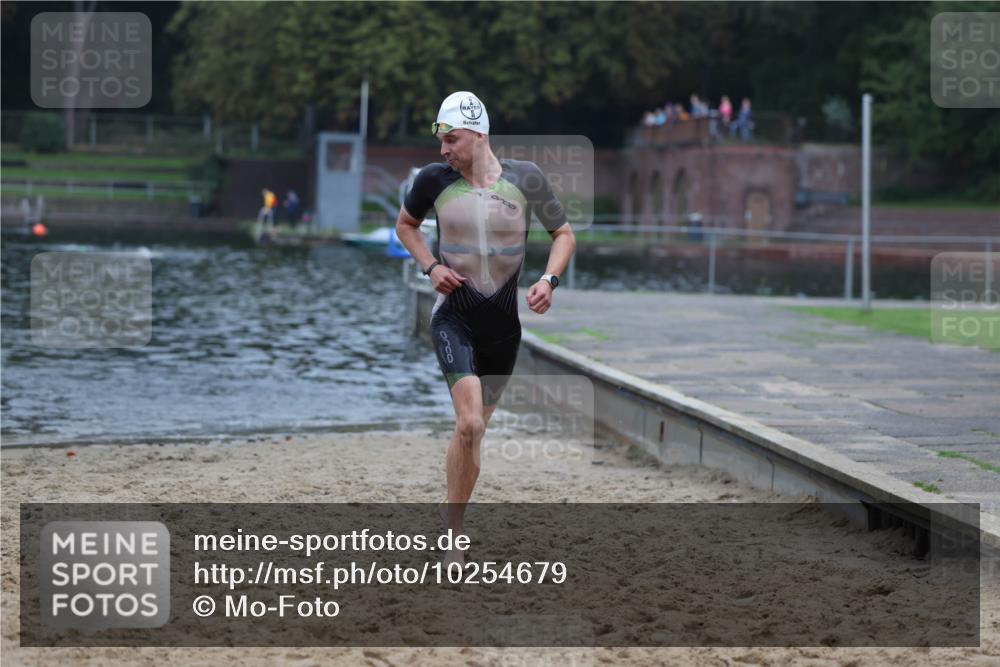 13.09.2026 - Stadtparktriathlon Mo-Foto http://msf.ph/oto/10254679 13.09.2026 10:28:10 Schwimmen 534 meine-sportfotos.de