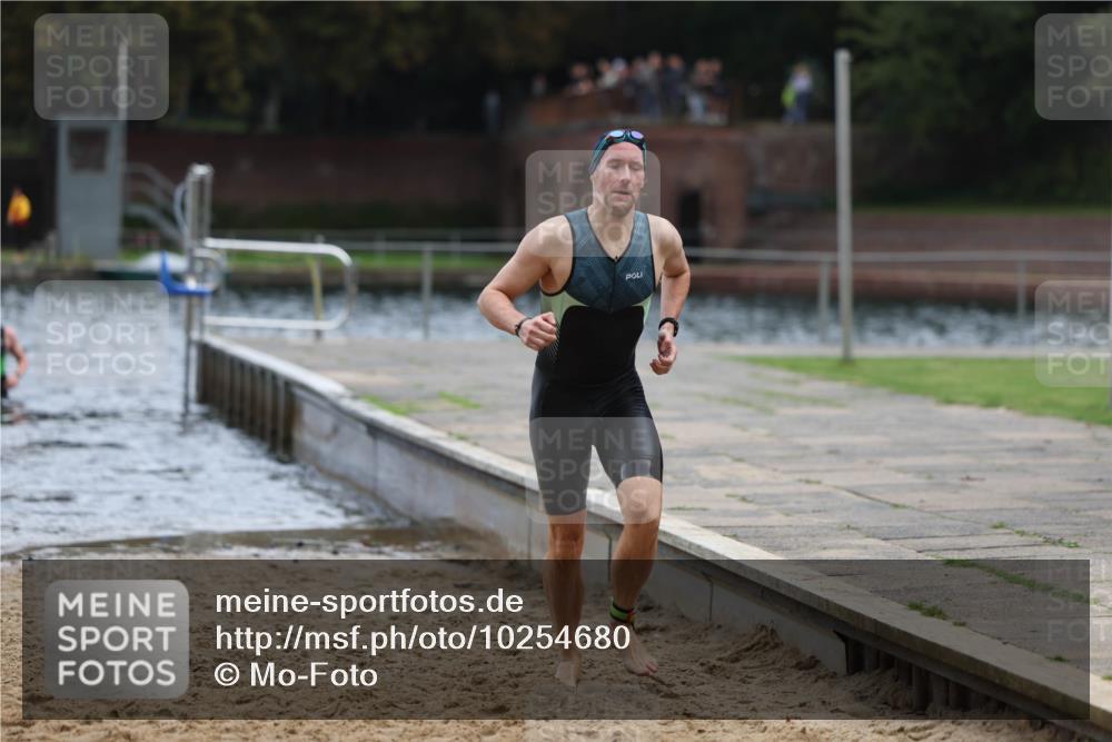 13.09.2026 - Stadtparktriathlon Mo-Foto http://msf.ph/oto/10254680 13.09.2026 11:32:40 Schwimmen 835 meine-sportfotos.de