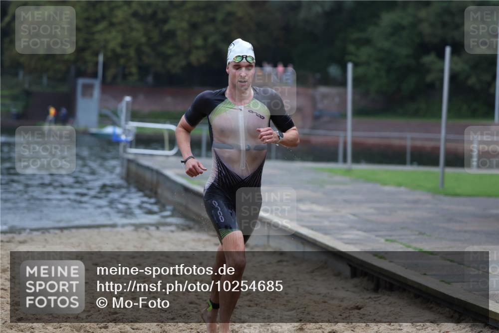 13.09.2026 - Stadtparktriathlon Mo-Foto http://msf.ph/oto/10254685 13.09.2026 10:28:11 Schwimmen 534 meine-sportfotos.de