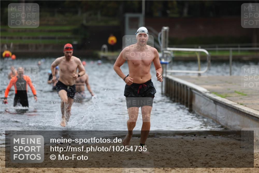 13.09.2026 - Stadtparktriathlon Mo-Foto http://msf.ph/oto/10254735 13.09.2026 11:33:05 Schwimmen 873, 888, 922 meine-sportfotos.de